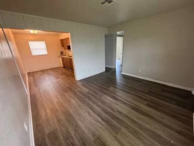 Main picture of 5050 72nd Ave N