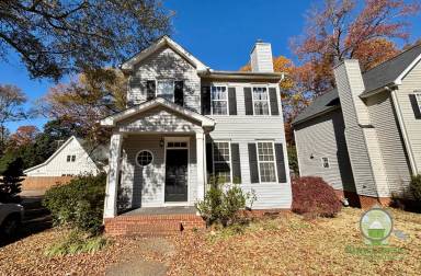 Main picture of 211 Ridgecrest Dr