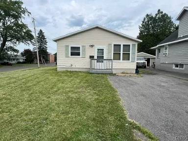 Main picture of 332 North Ave