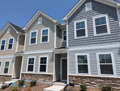 Main picture of 5057 Microcline Trl