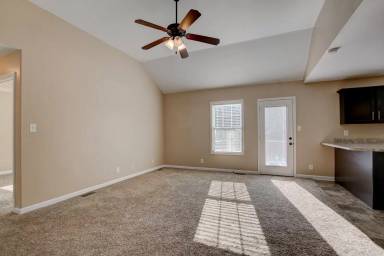 Main picture of 1407 Jenny Ln