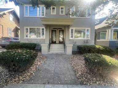 Main picture of 5458 Shafter Ave