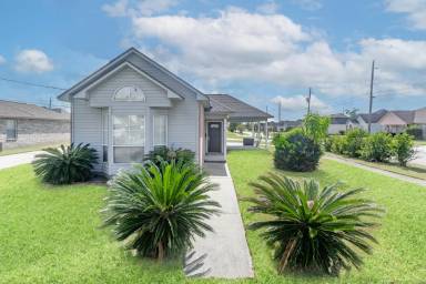 Main picture of 910 Timber Side Dr