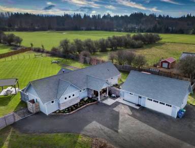 Main picture of 162 Seahawk Dr