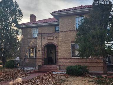 Main picture of 500 N Kentucky Ave