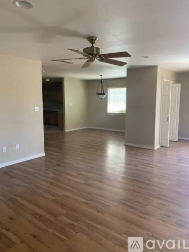 Main picture of 917 N Hancock Ave
