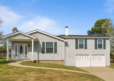 Main picture of 24 Christine Dr