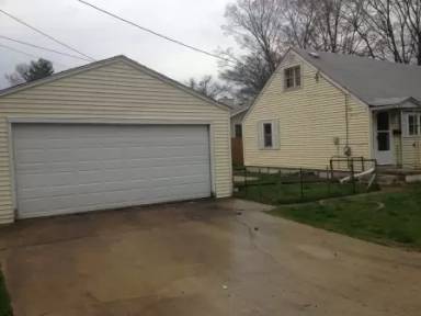 Main picture of 52096 Prescott Ave