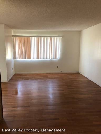 Main picture of Canyon Bluffs