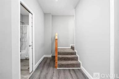 Main picture of 1150 W 30th St