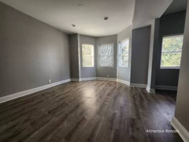 Main picture of 7053 S Dante Ave