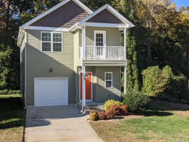 Main picture of 143 High Bluff Cir