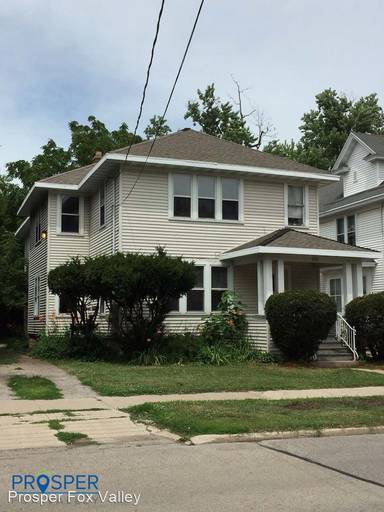 Main picture of 604 W Irving Ave
