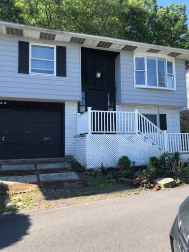 Main picture of 243 W High St