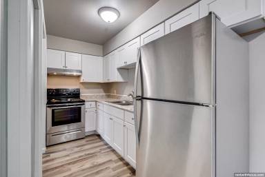 Main picture of 1629 Rainbow Dr