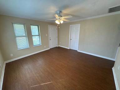 Main picture of 204 Wolfe St