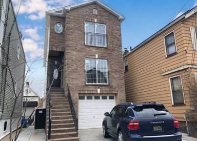 Main picture of 423 Central Ave