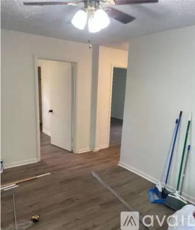 Main picture of 1736 17th Ave N