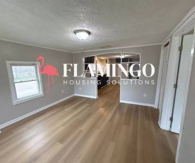 Main picture of 3600 Detroit Ave