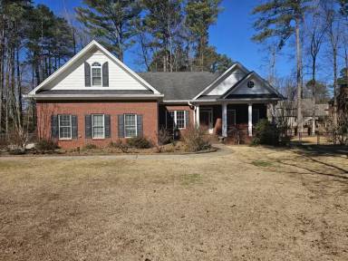 Main picture of 401 Pine Glen Ct SW