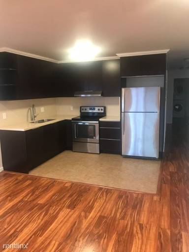 Main picture of 2036 Aupuni St