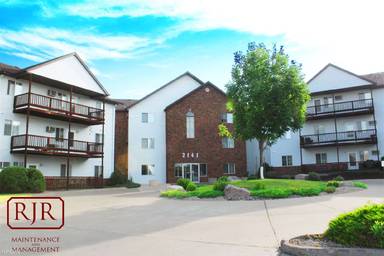 Main picture of College Park Apartments