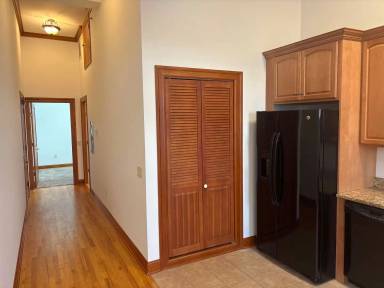 Main picture of 330 Northampton St