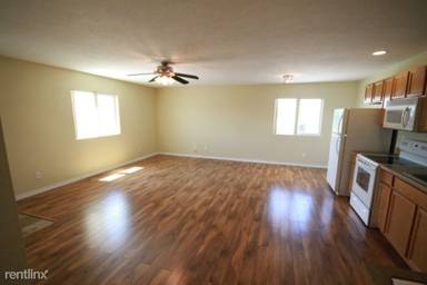 Main picture of 160 Mactavish Ln