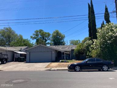 Main picture of 2560 Prestwick Ave