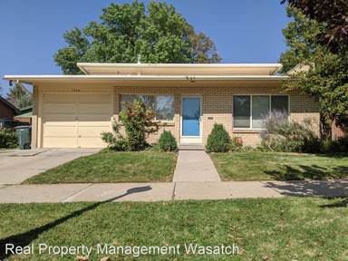 Main picture of 1935 E Hubbard Ave