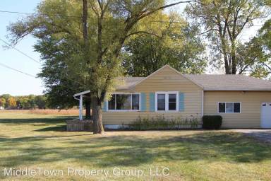 Main picture of 4212 N Everett Rd