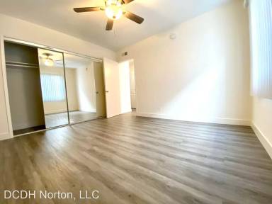 Main picture of 1026 S Norton Ave