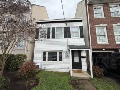 Main picture of 107 Lafayette Blvd