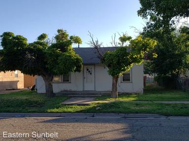Main picture of 1004 S Avenue A