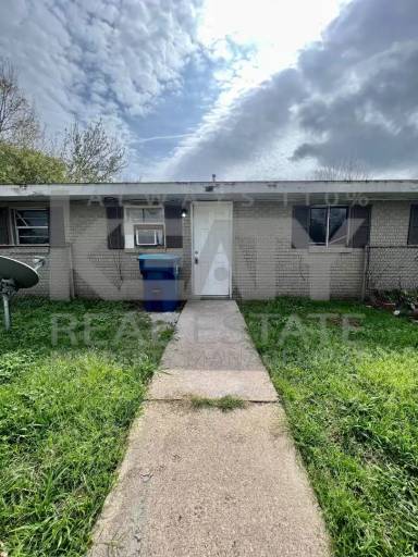 Main picture of 702 13th St