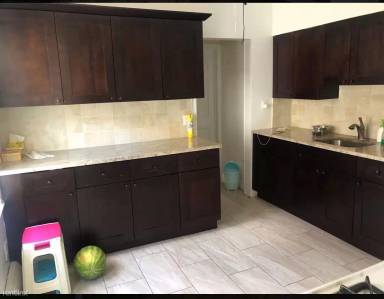 Main picture of 182 Chandler Ave