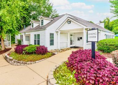 Main picture of Hampton Chase