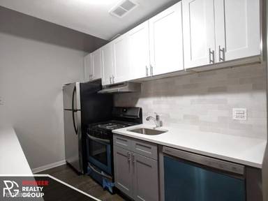 Main picture of 2519 N Lincoln Ave