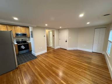 Main picture of 12 Mace Rd