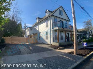 Main picture of 7524 NE Everett St