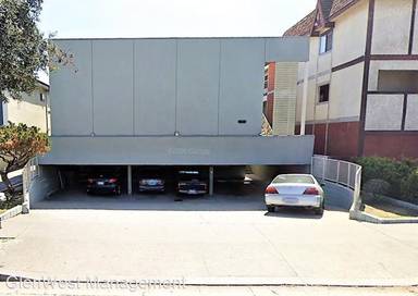 Main picture of 454 W Elk Ave