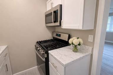 Main picture of 44 49th St SE