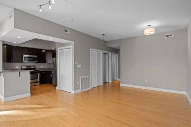 Main picture of 1685 Hertel Ave