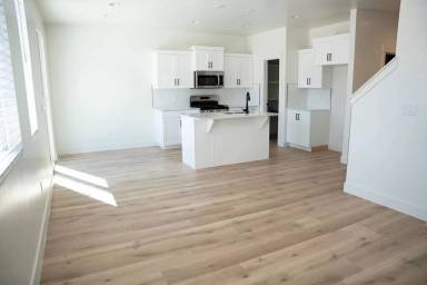 Main picture of 2878 E Sunrider Ln