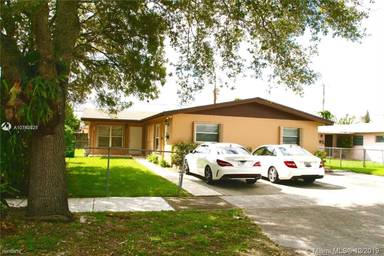 Main picture of 11240 SW 5th Ter