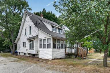 Main picture of 2322 Fordham St