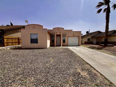 Main picture of 2228 Tierra de Paz Way