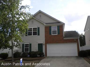 Main picture of 176 Oak Grove Pl