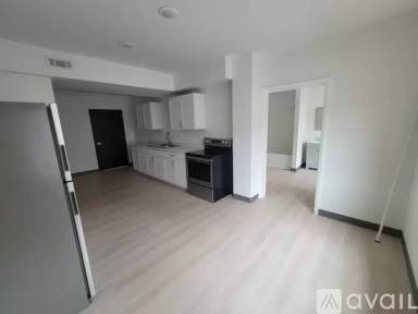 Main picture of 121 NE 6th St