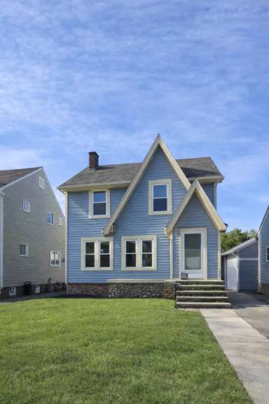 Main picture of 3584 Lloyd Rd
